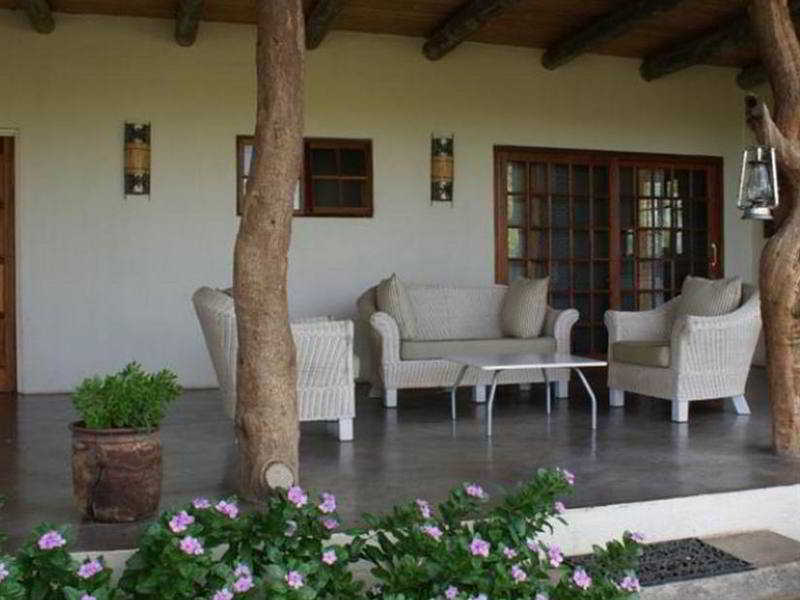 Mbizi Bush Lodge ファラボルワ エクステリア 写真