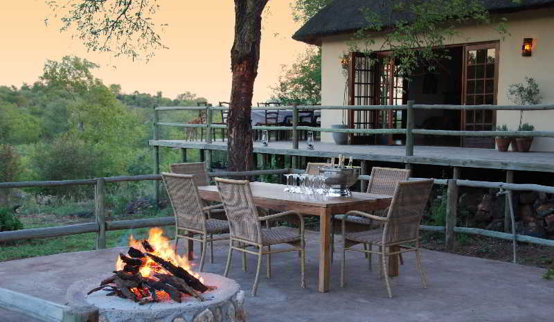 Mbizi Bush Lodge ファラボルワ エクステリア 写真